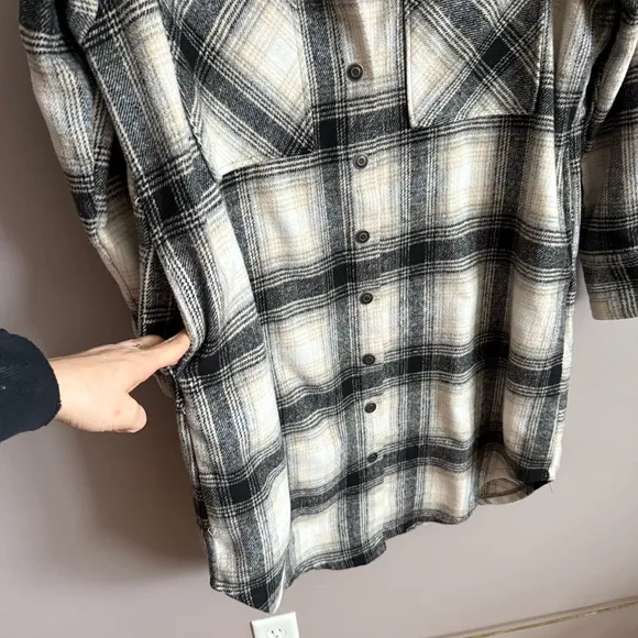 Ashley by 26 International Oversized Plaid Shacket Overcoat with Pockets Medium