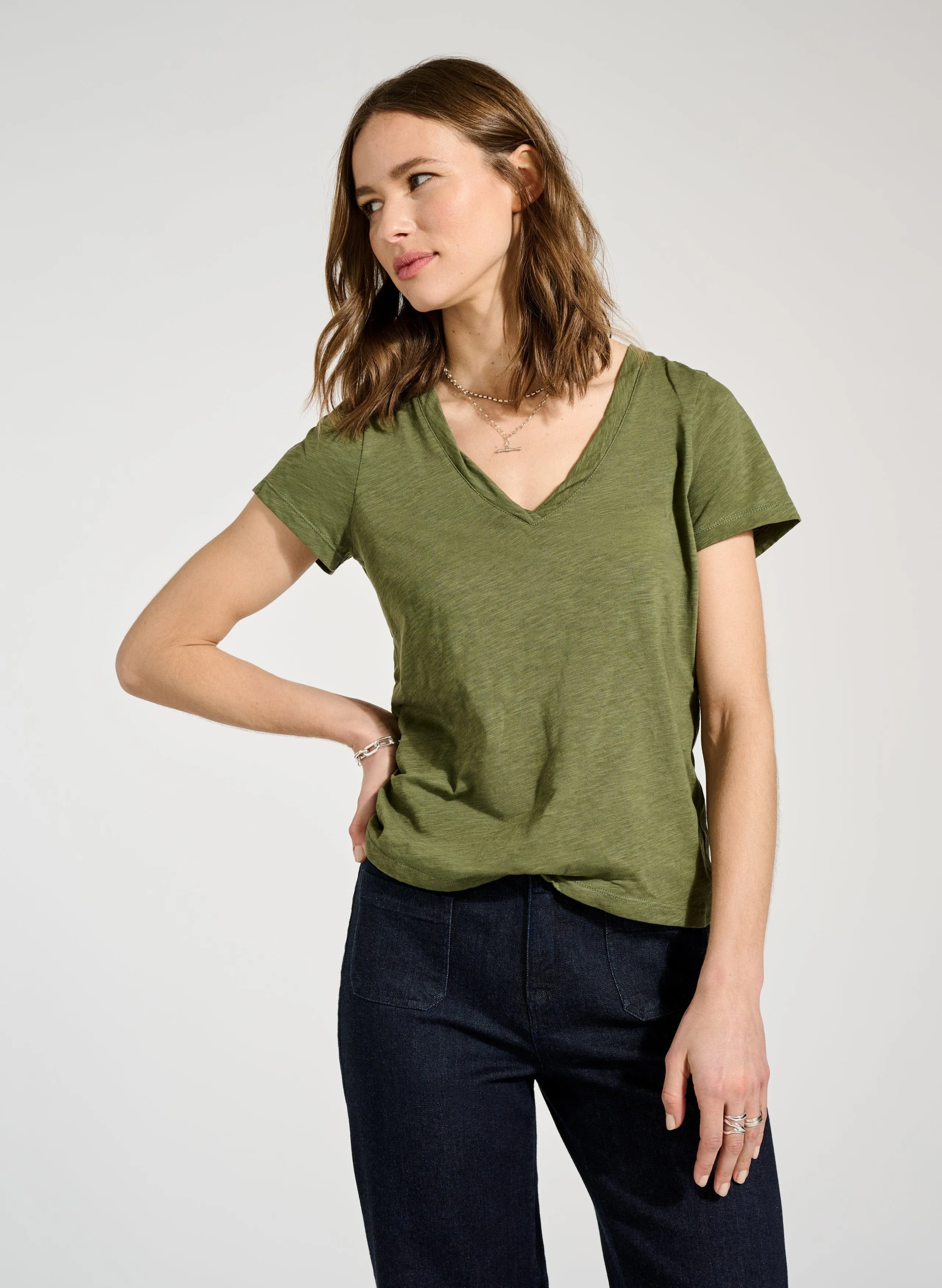Baukjen Essentials Organic Cotton V-Neck Tee | Light Khaki