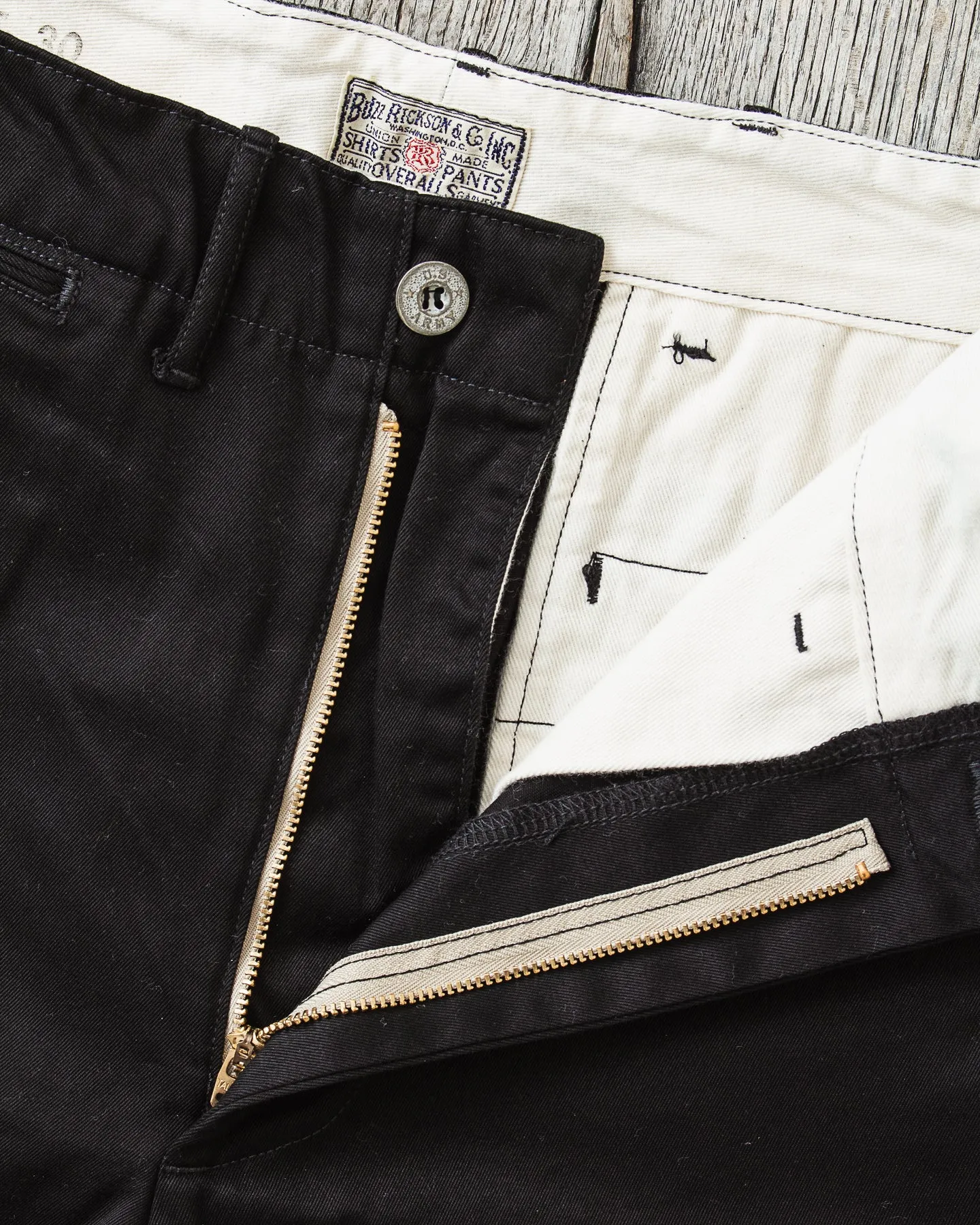 Buzz Rickson's Military Chinos 1945 Model Shorts Black BR52381