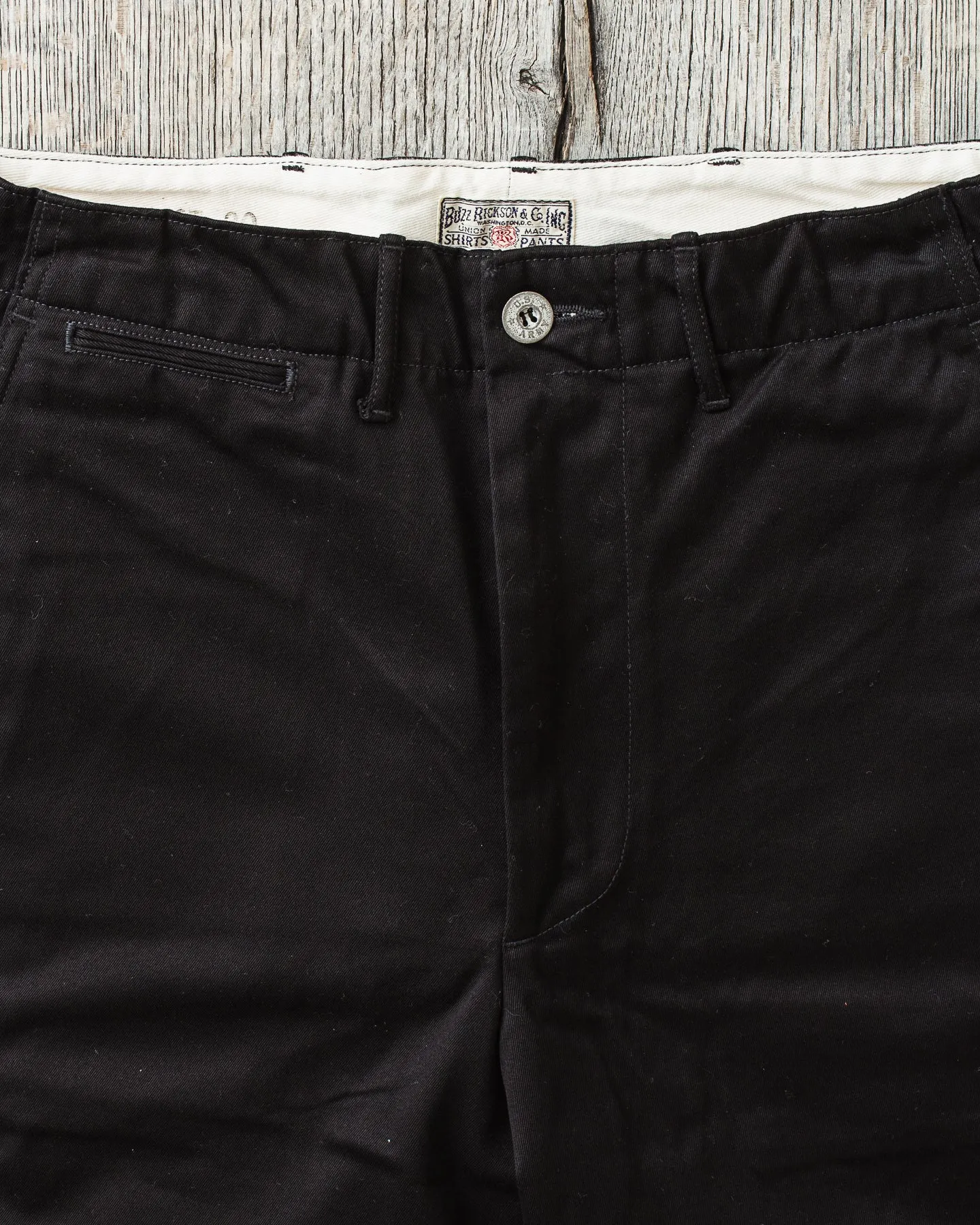 Buzz Rickson's Military Chinos 1945 Model Shorts Black BR52381