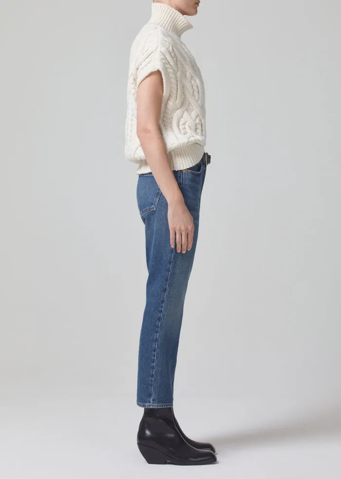 Charlotte Jean in Magnolia