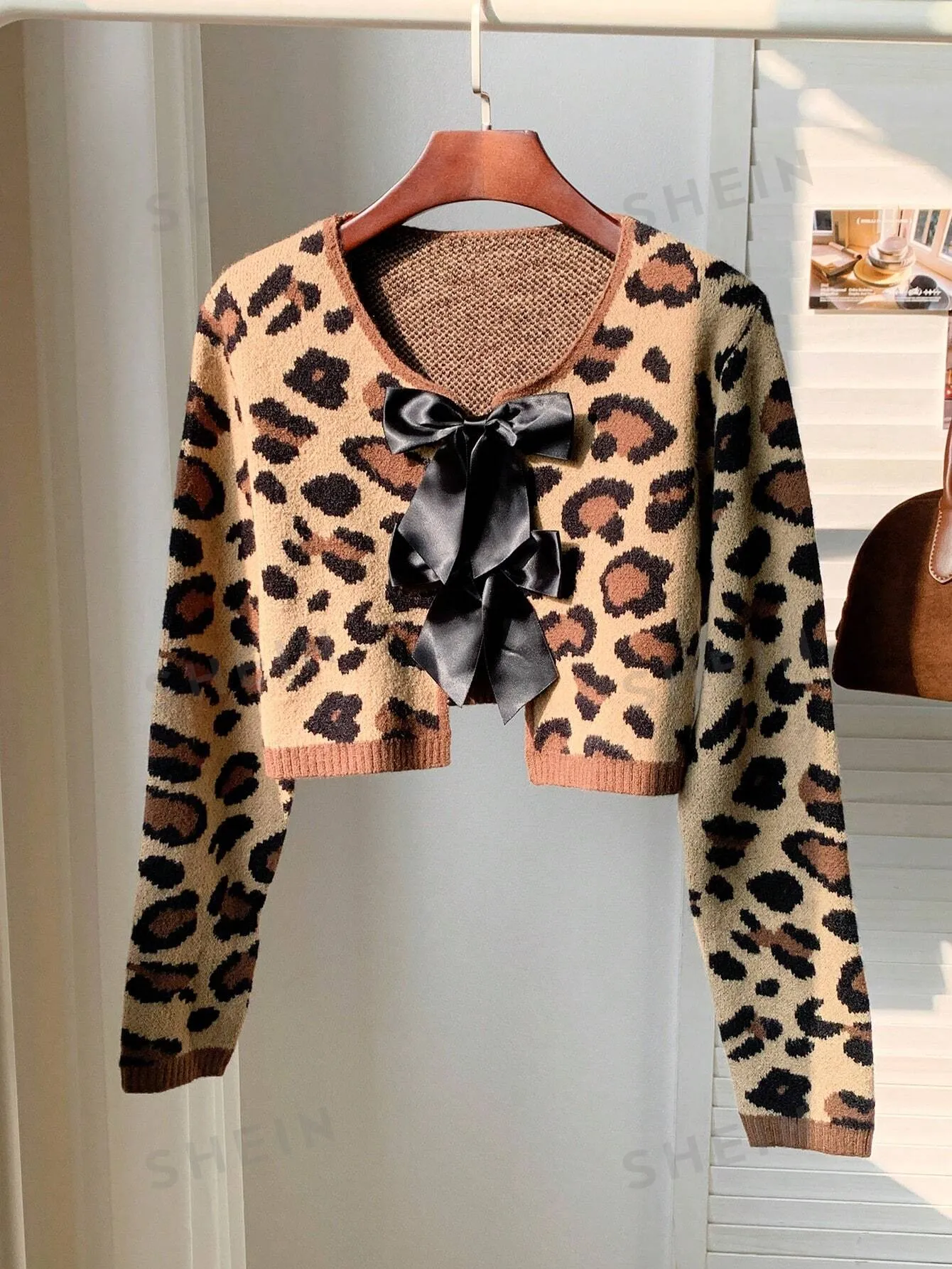 Comfortcana Casual Bow Tie Up Leopard Print Cropped Sweater