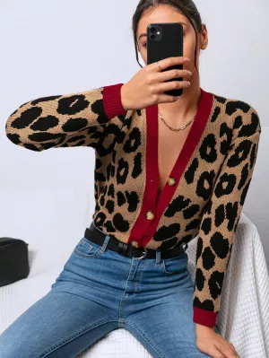 Cárdigan de leopardo con ribete en contraste
