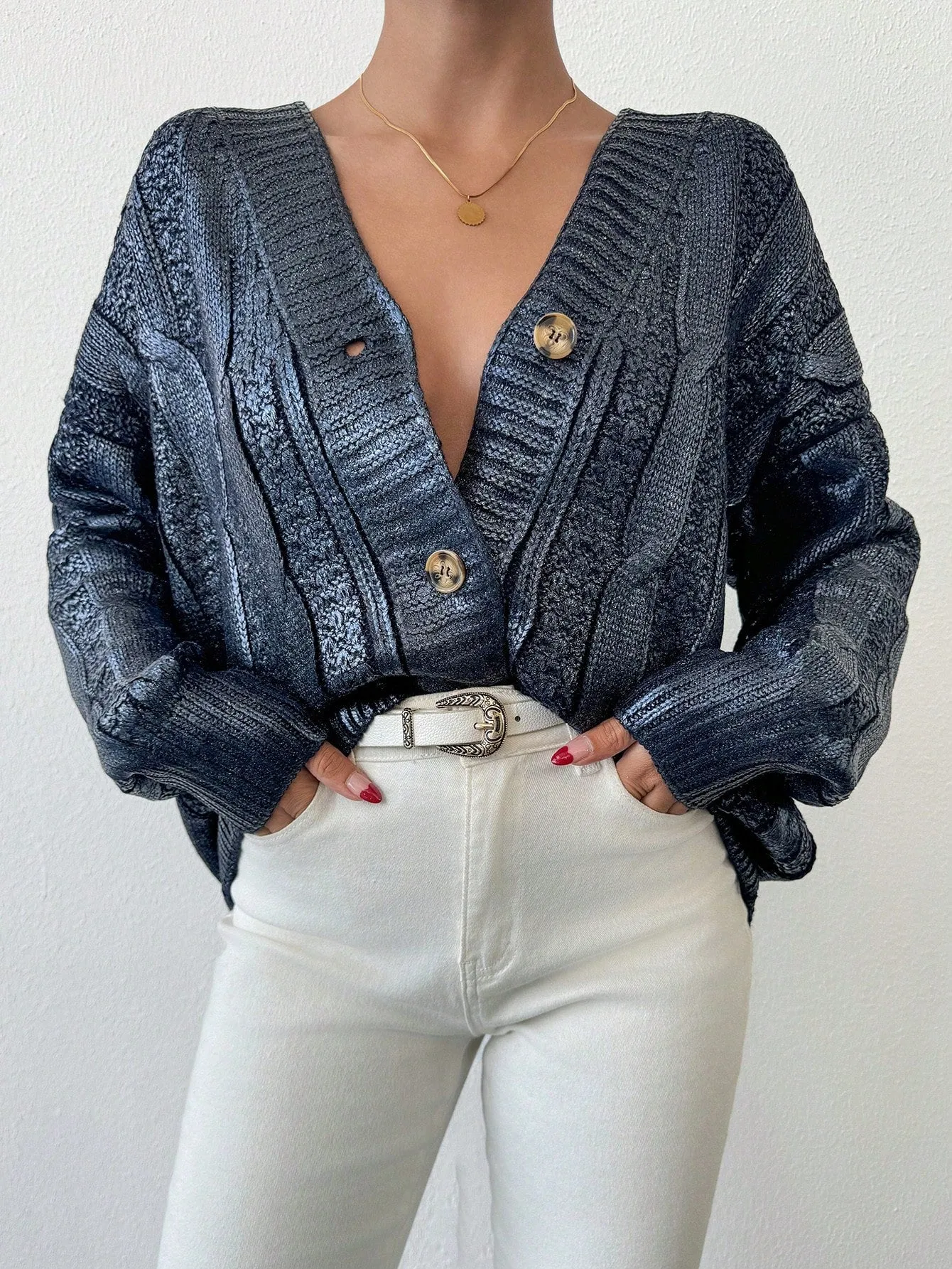 Cárdigan dorado de gran tamaño con detalles en Cherry Vibes