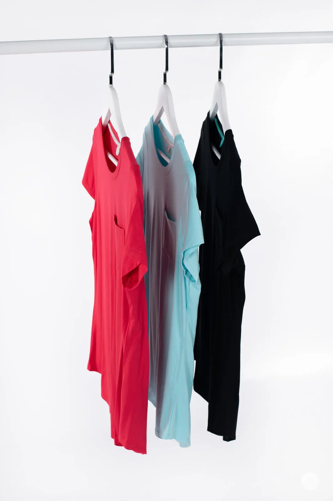 Crew Neck Pocket Tee