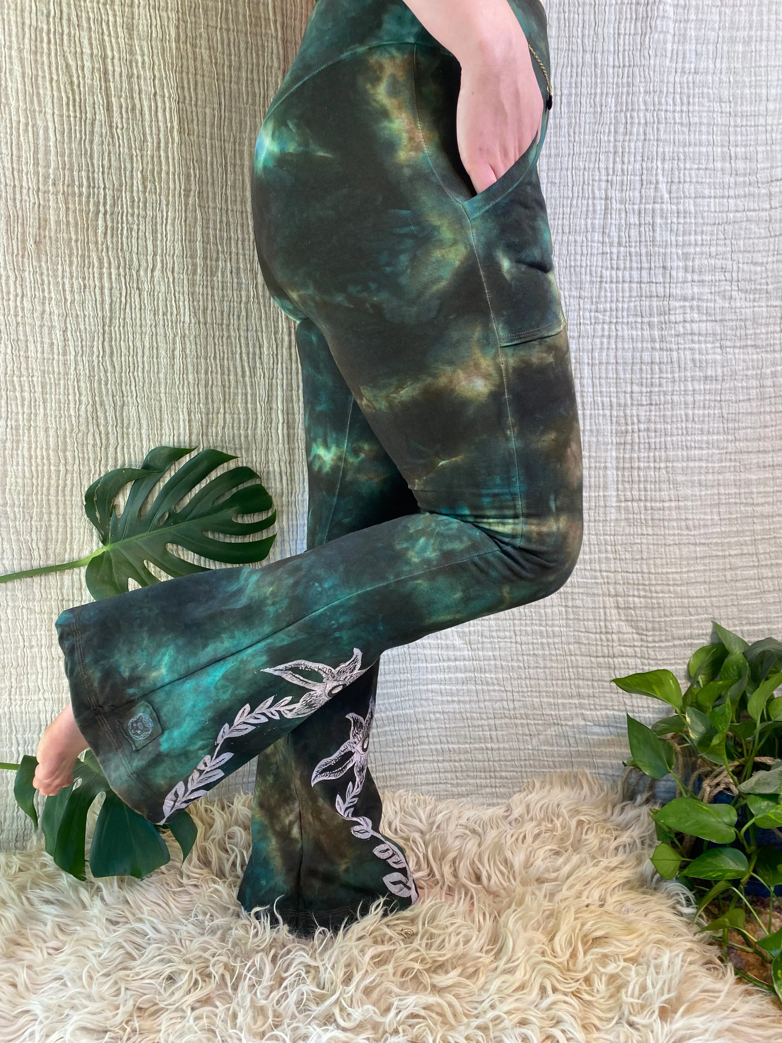 Datura Flares (Core & Cozy)