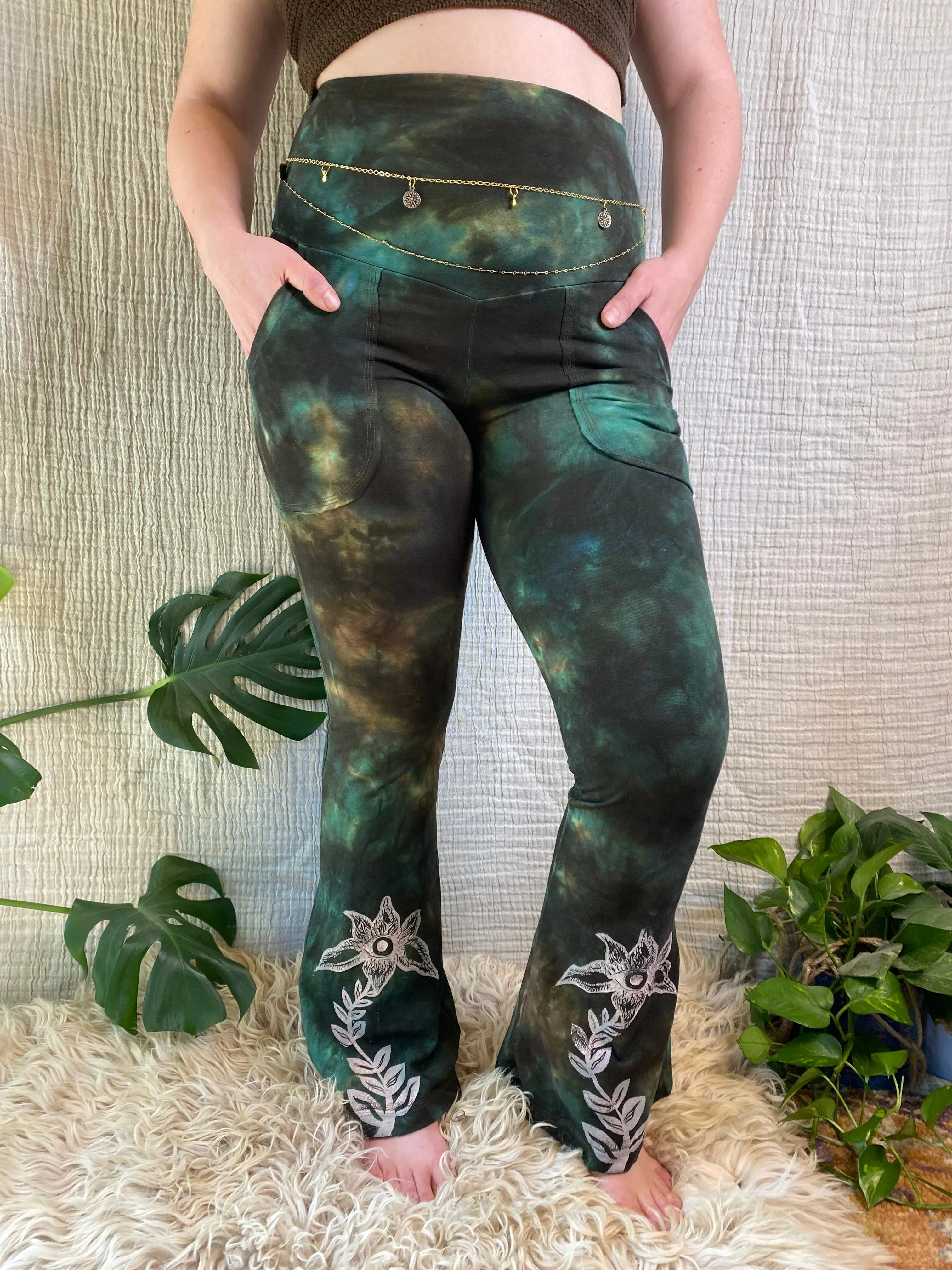 Datura Flares (Core & Cozy)