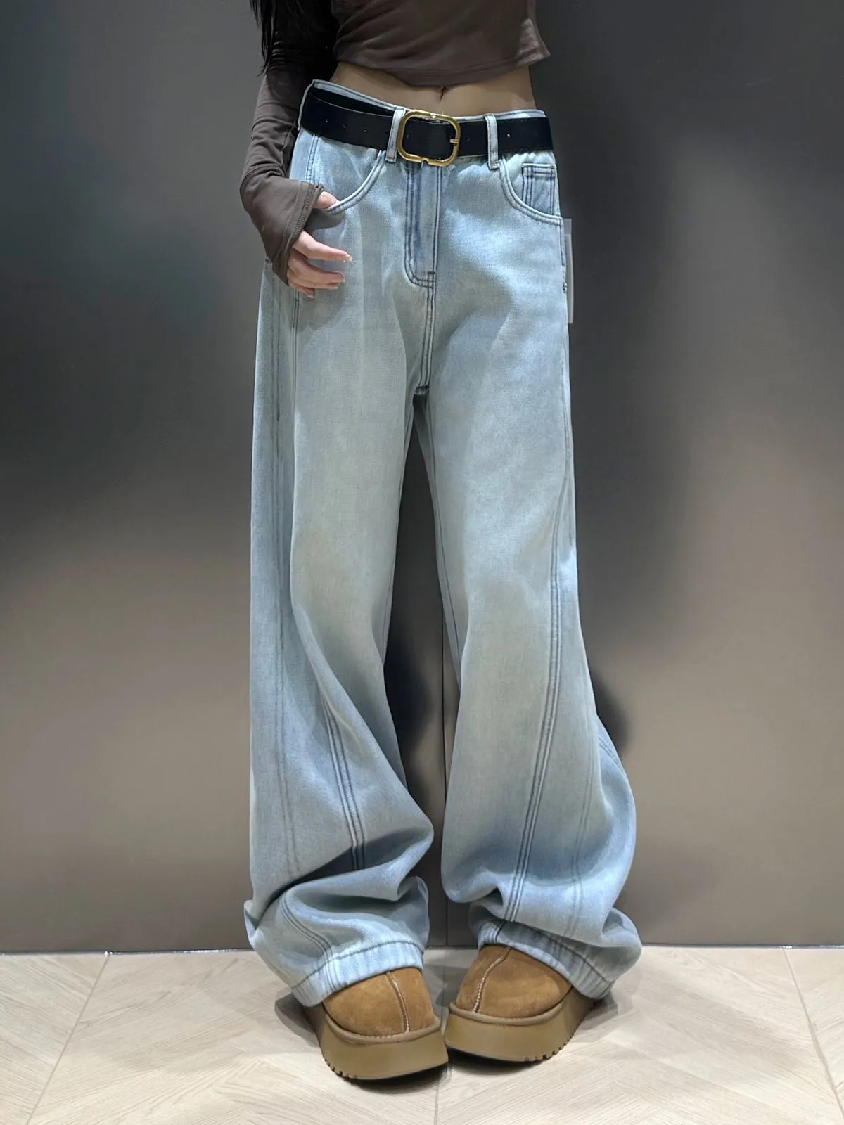 Drooping Slimming Wide-Leg Pants