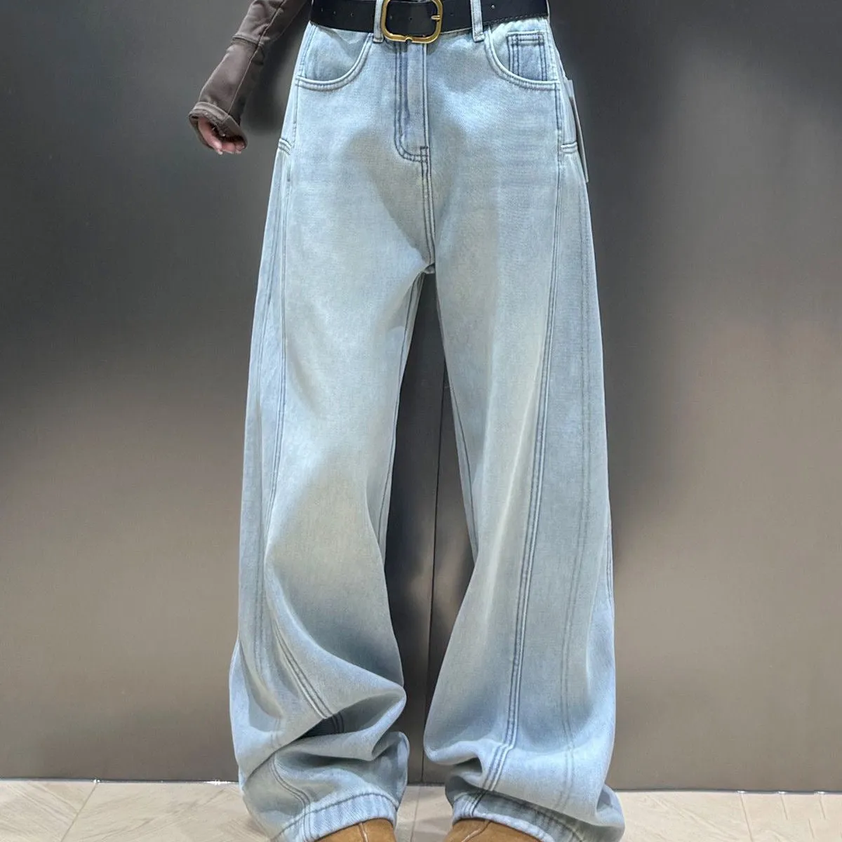 Drooping Slimming Wide-Leg Pants
