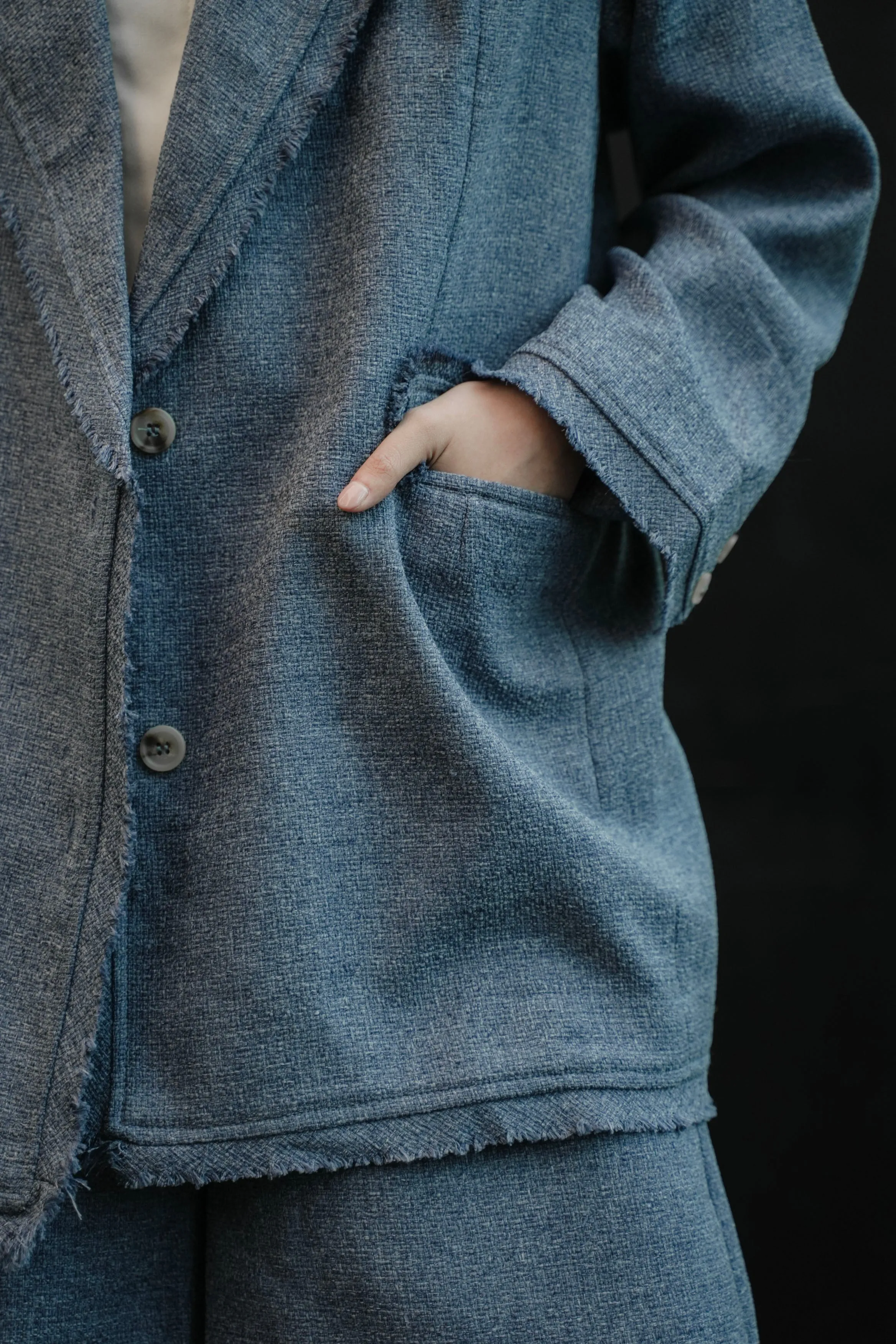 ELXIEL TWEED BLAZER IN PANSY BLUE