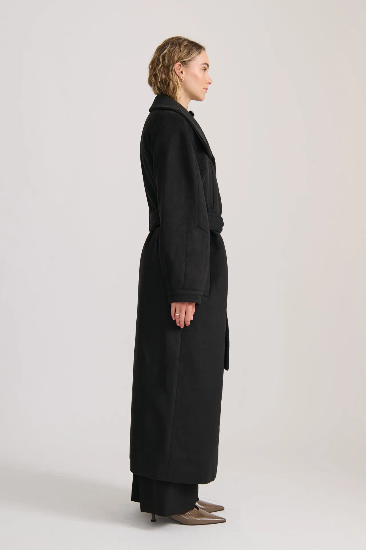 FUNNEL NECK COAT BLACK – PRE ORDER