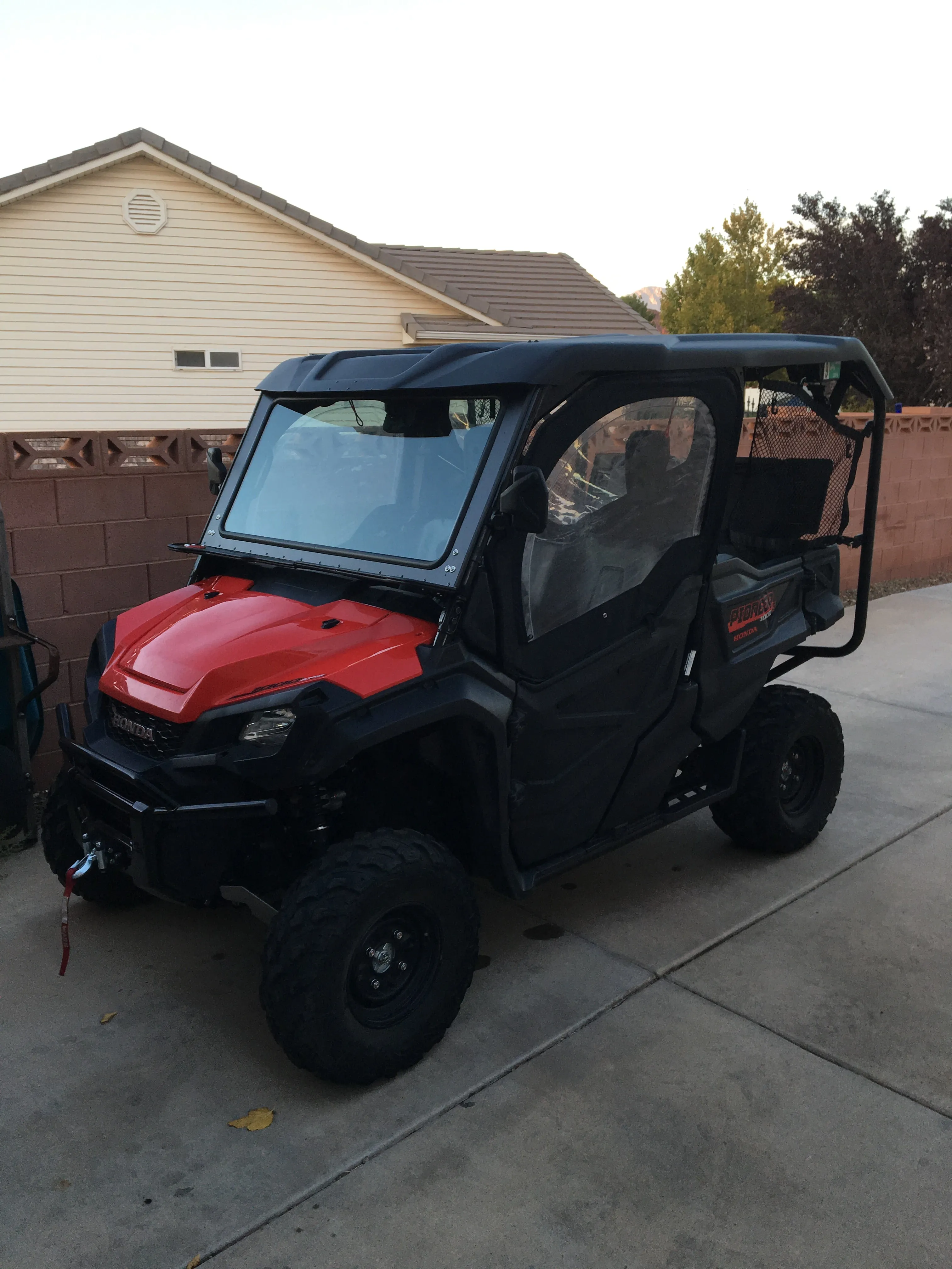 HONDA PIONEER 1000 FRONT WINDSHIELD 2016 