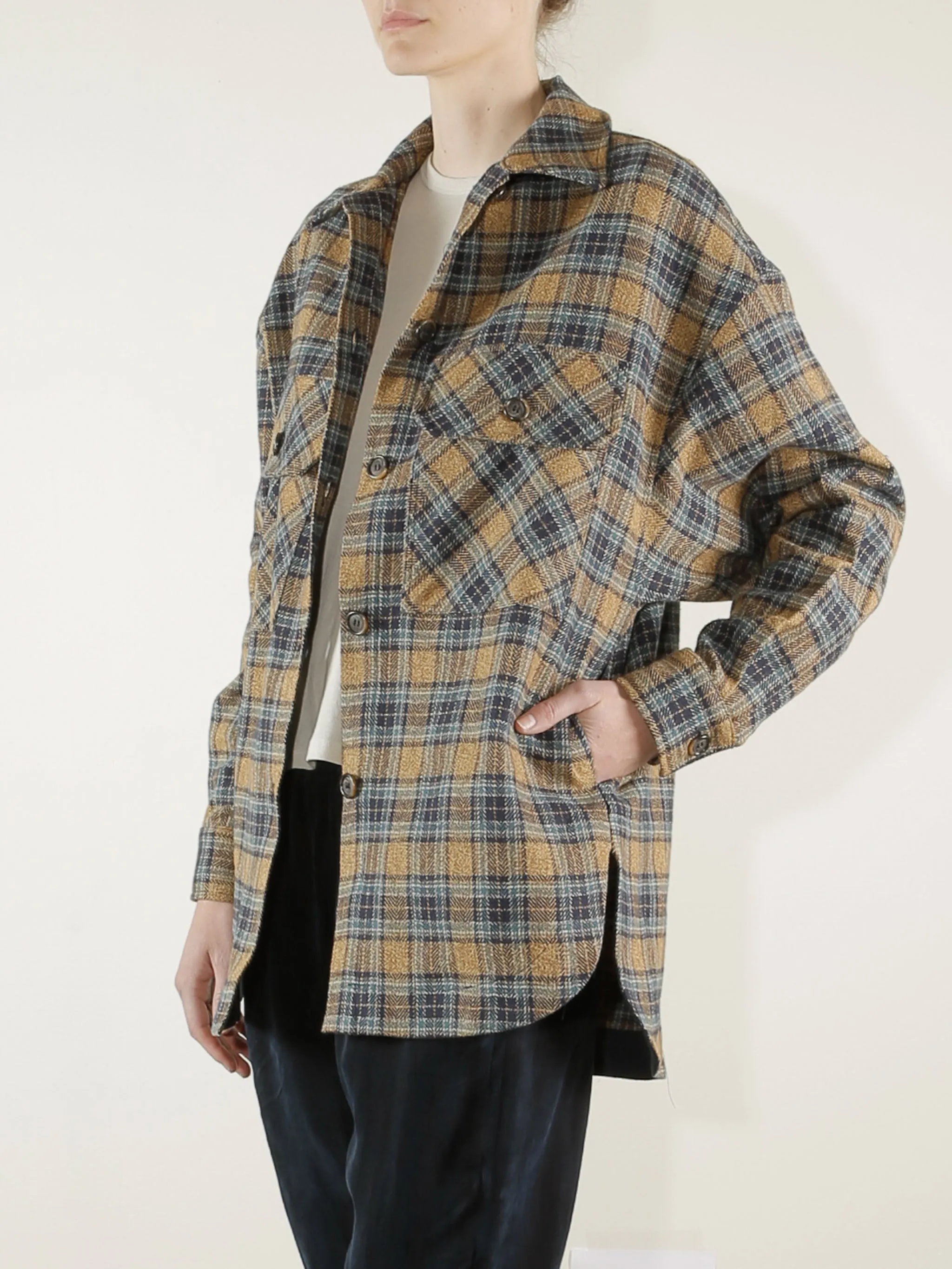 Laura Oversized Shirt Jacket in Plaid - Night/Wheat