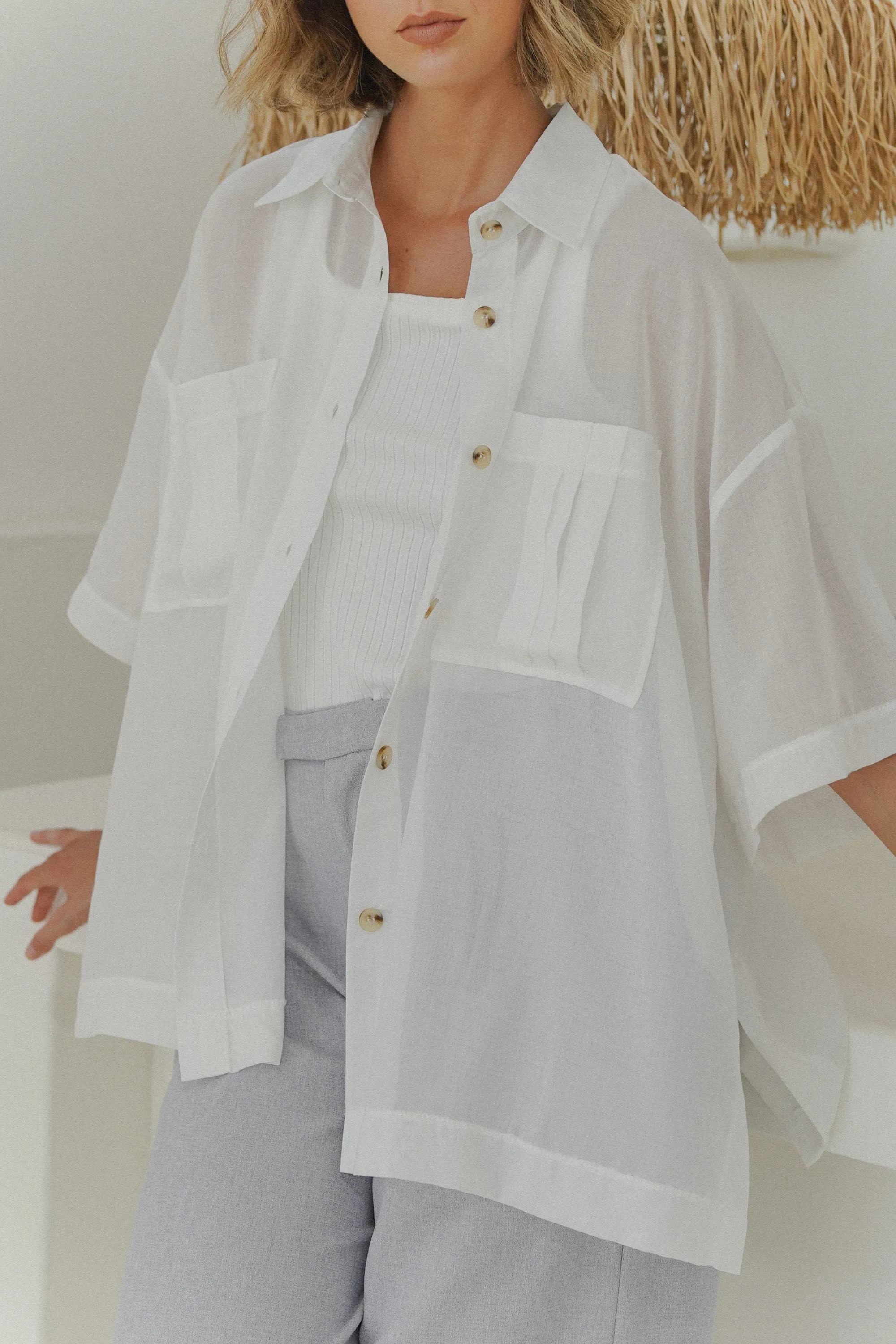 LEISURE TOP IN FROSTY WHITE