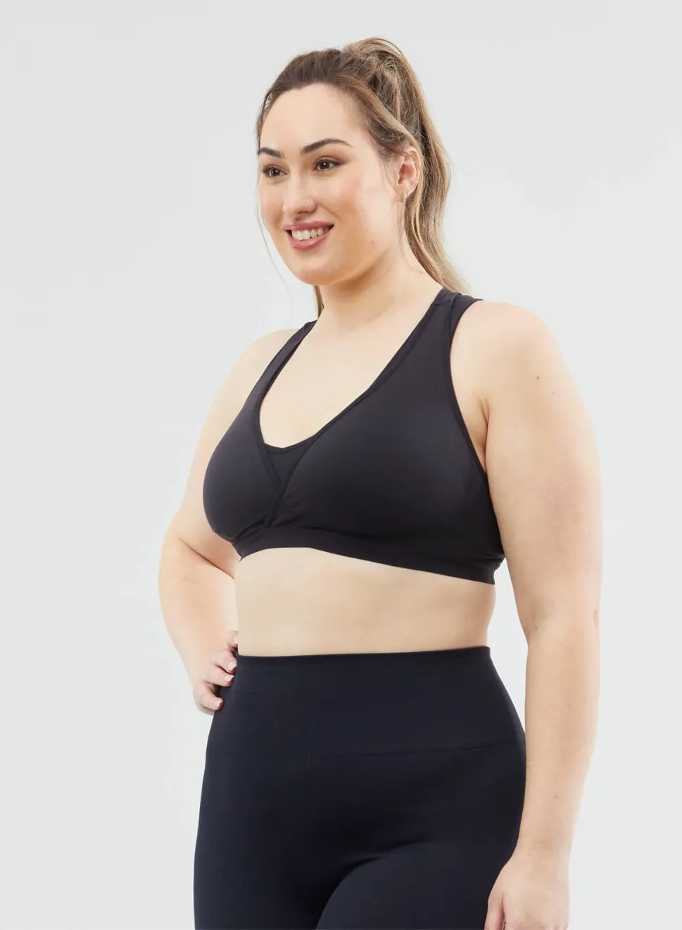 Lotus Hands-Free Pumping & Nursing Bra