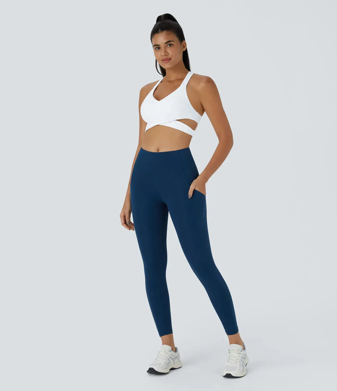 Low Support Crossover Hem Cut-Out Racerback Yoga Sports Bra – Stylish & Lightweight