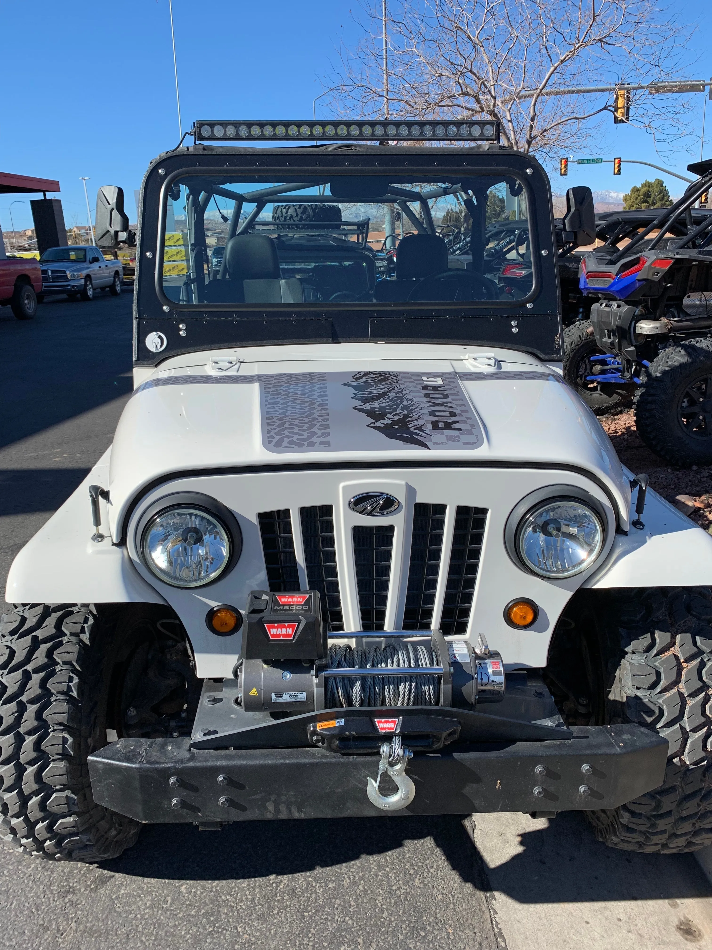MAHINDRA ROXOR FRONT WINDSHIELD 2018 