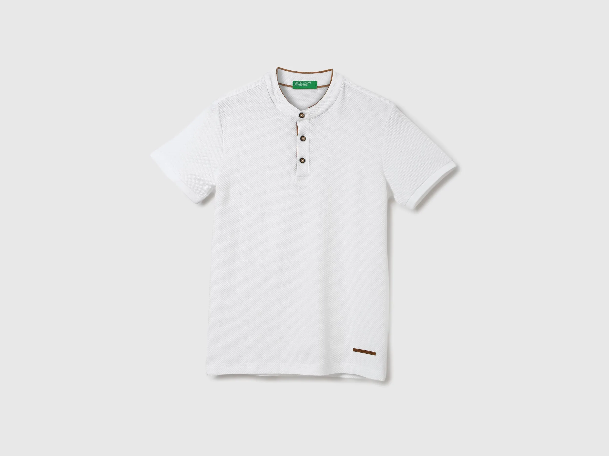 Men Textured Mandarin Collar T-Shirt