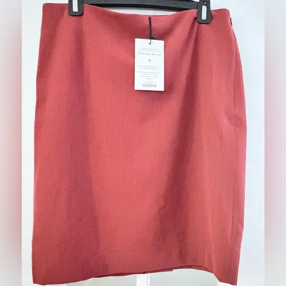 MM Lafleur Pencil Skirt. New w/tags.  Super comfy feel &amp; fit. Medium