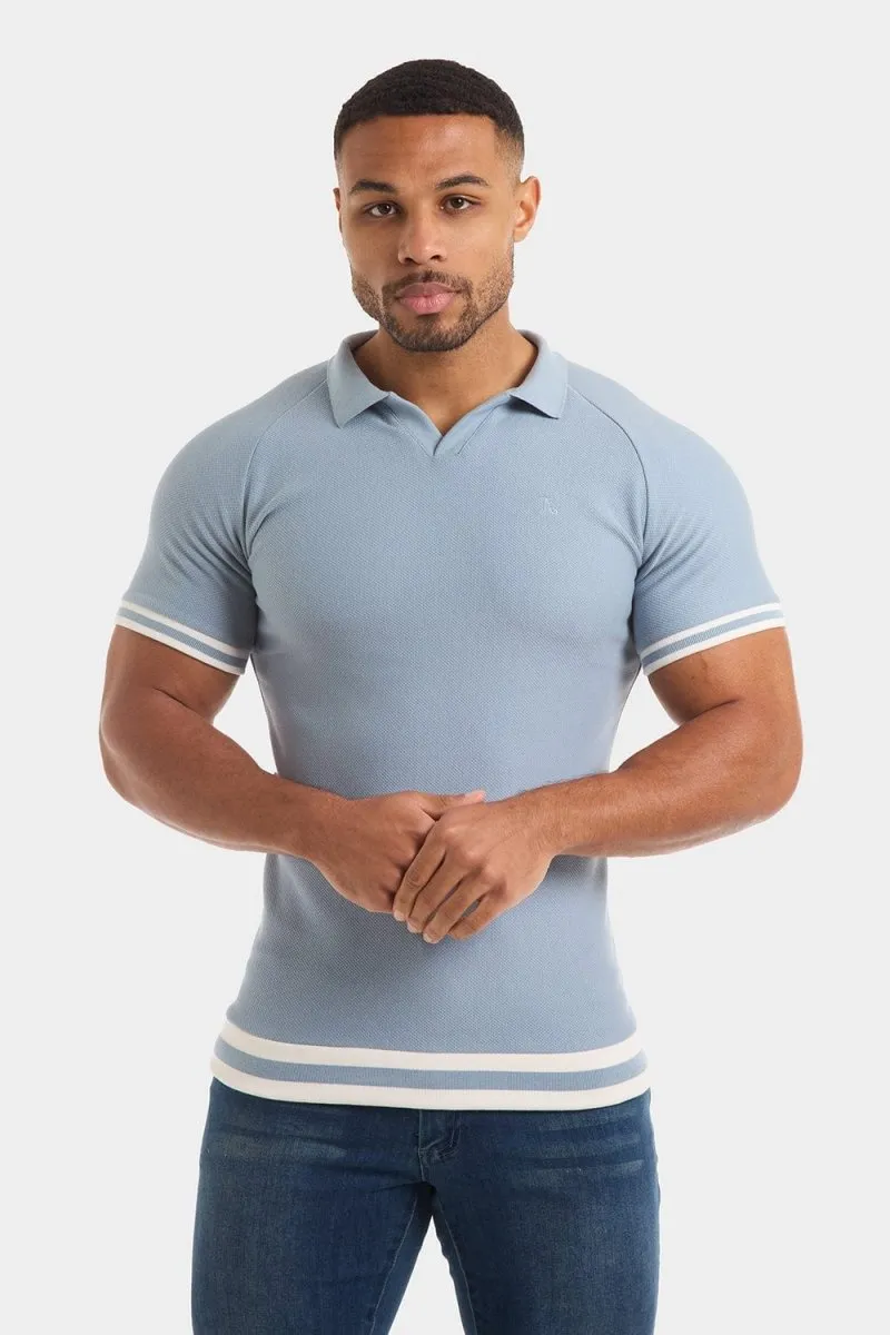 Muscle Fit Short Sleeve Retro Open Collar Polo in Blue/White