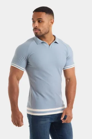 Muscle Fit Short Sleeve Retro Open Collar Polo in Blue/White