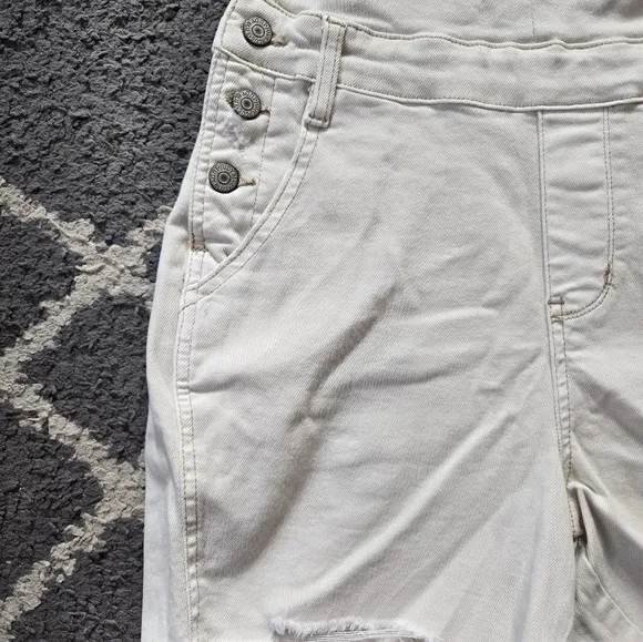 NEW JUDY BLUE judy blue ecru destroy overall shorts in ecru Size Small