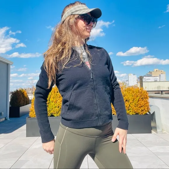 Nike Gender Neutral Zip Up Front Breathable Air Flow Jacket