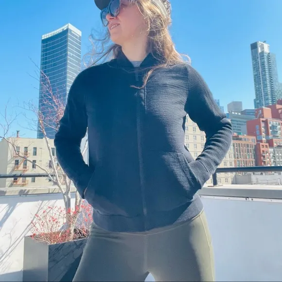 Nike Gender Neutral Zip Up Front Breathable Air Flow Jacket