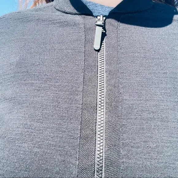 Nike Gender Neutral Zip Up Front Breathable Air Flow Jacket