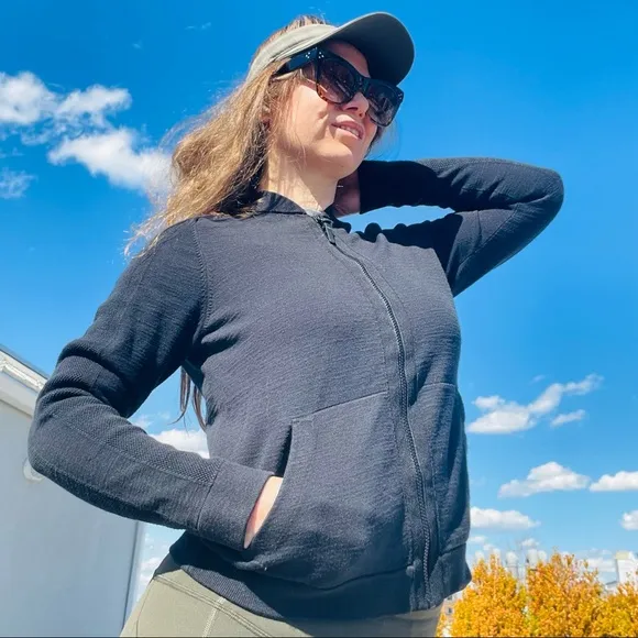 Nike Gender Neutral Zip Up Front Breathable Air Flow Jacket