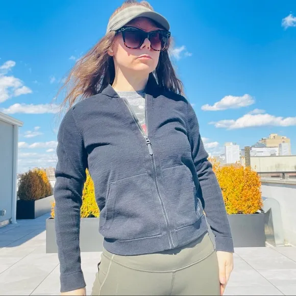 Nike Gender Neutral Zip Up Front Breathable Air Flow Jacket