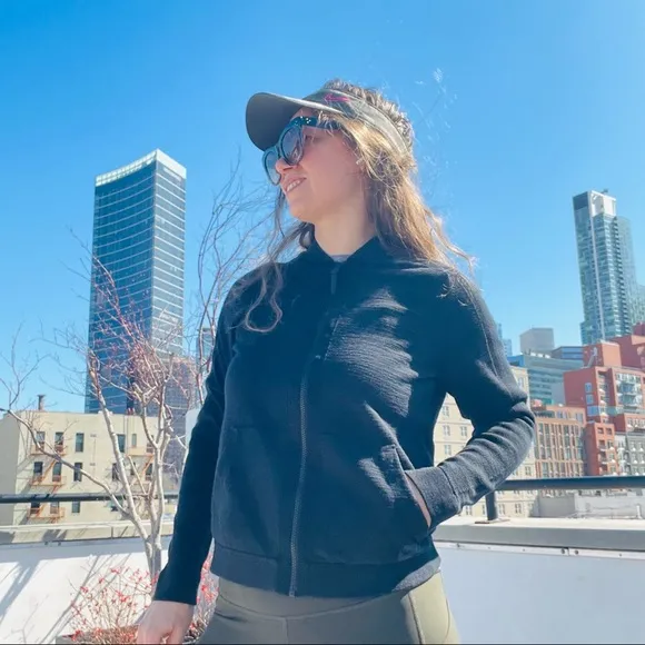 Nike Gender Neutral Zip Up Front Breathable Air Flow Jacket