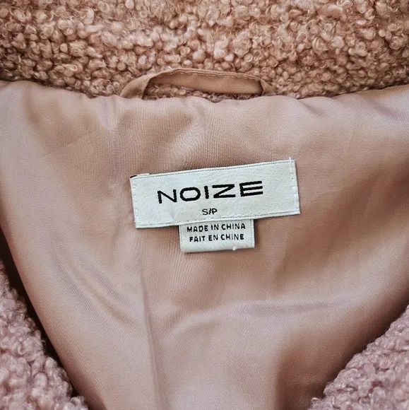 Noize Pink Rose Miley Short Length Vegan Sherpa Coat NWOT Size Small