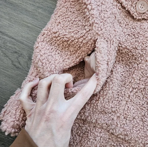 Noize Pink Rose Miley Short Length Vegan Sherpa Coat NWOT Size Small