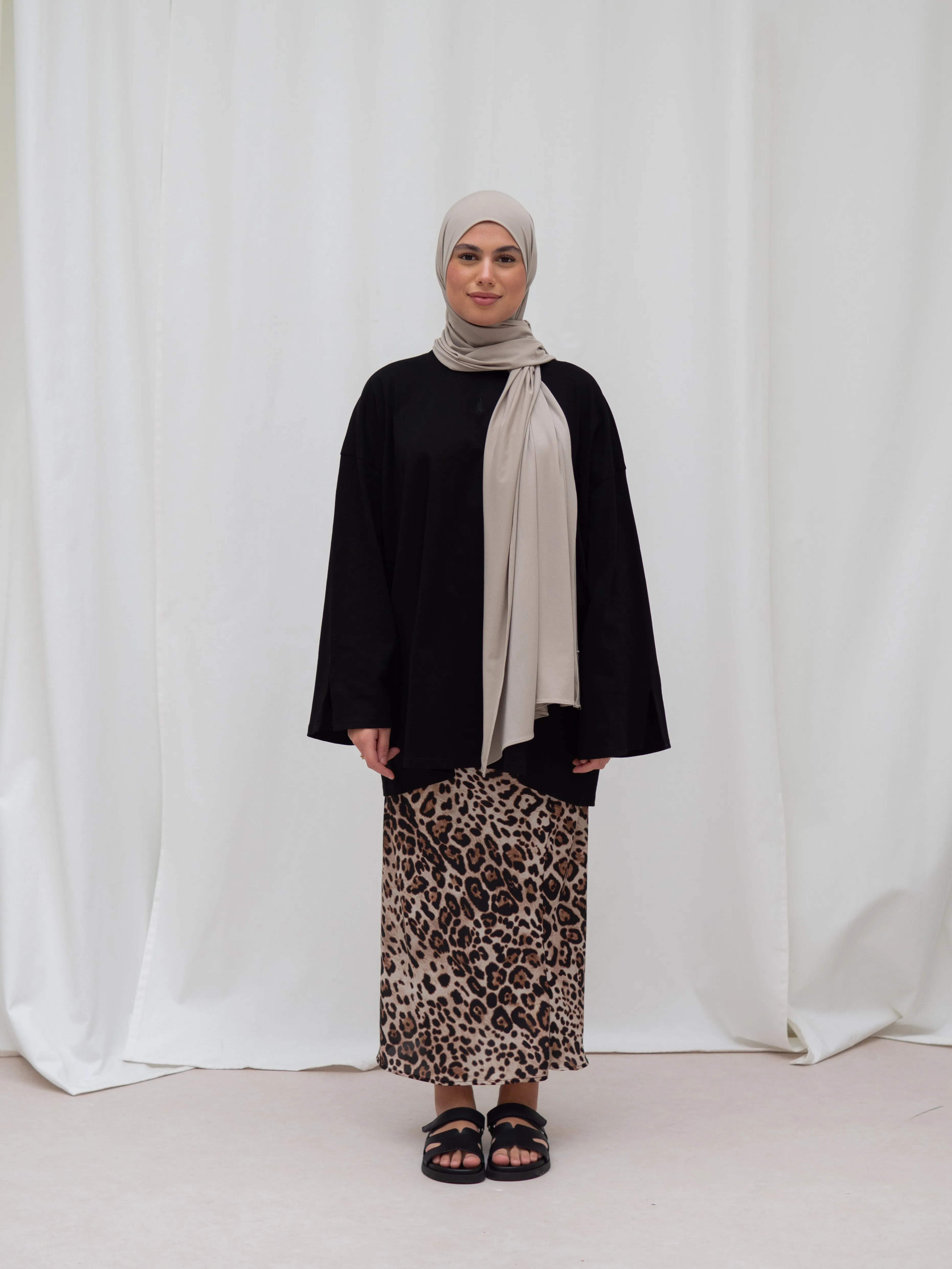 oversized black long-sleeve t-shirt