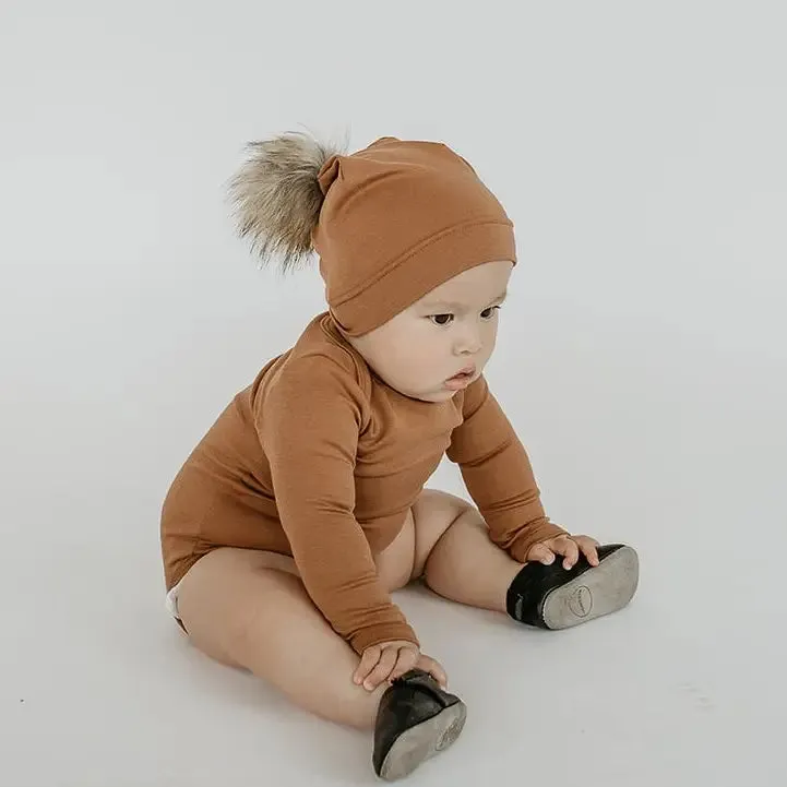 POM POM BEANIE -  CARAMEL