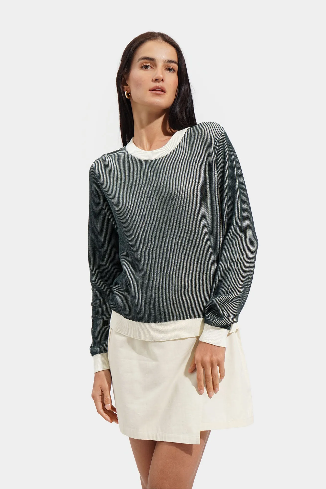 Premium Knit Sweater with Contrast Hem