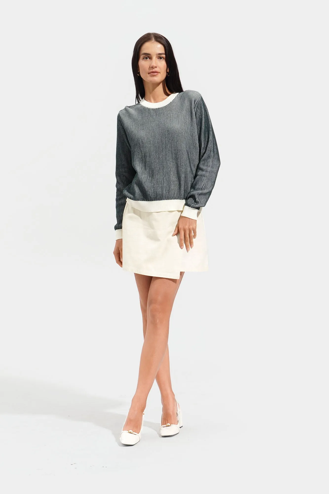 Premium Knit Sweater with Contrast Hem