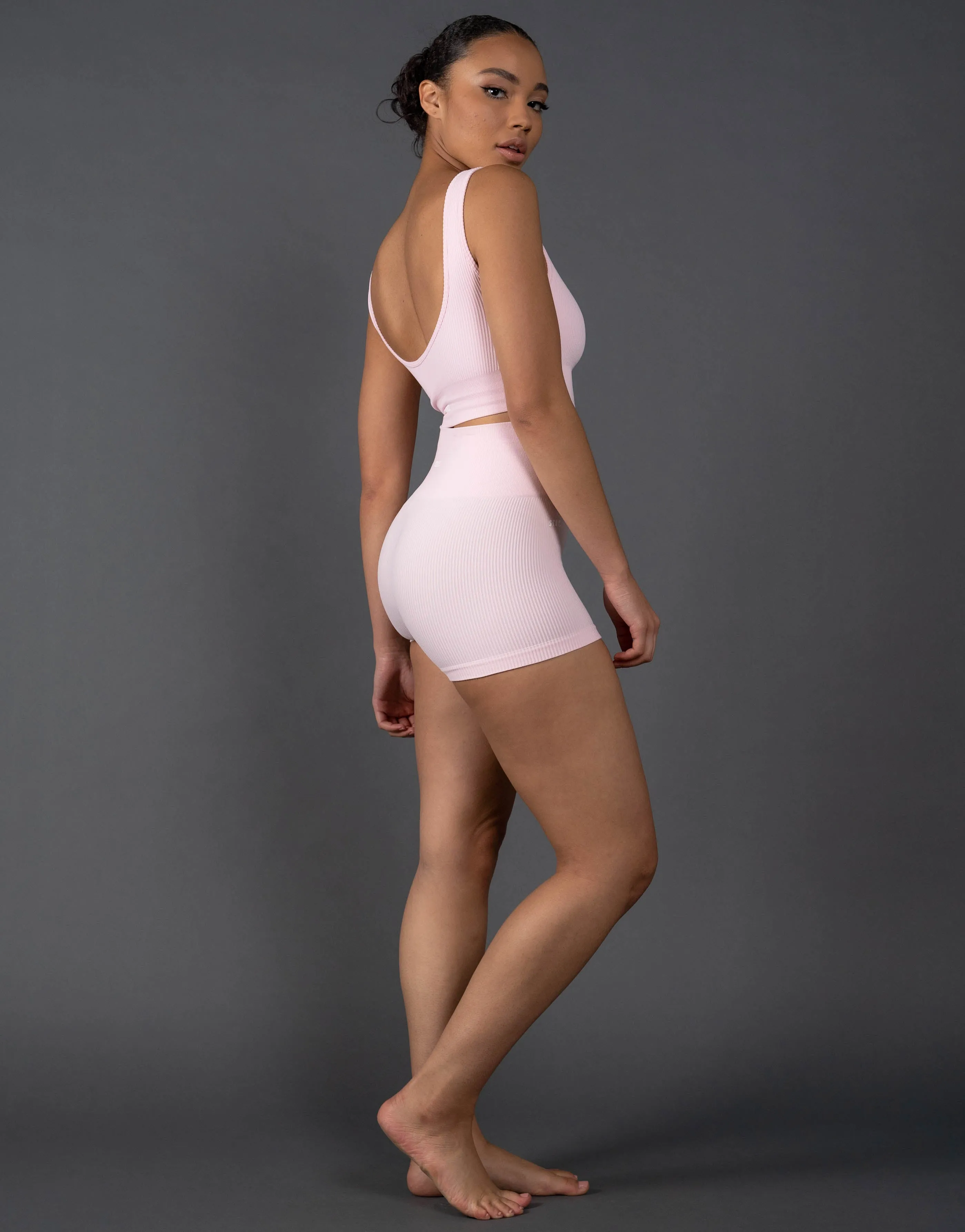 Premium Seamless Low Back Crop Lounge V5.1 - Taffy