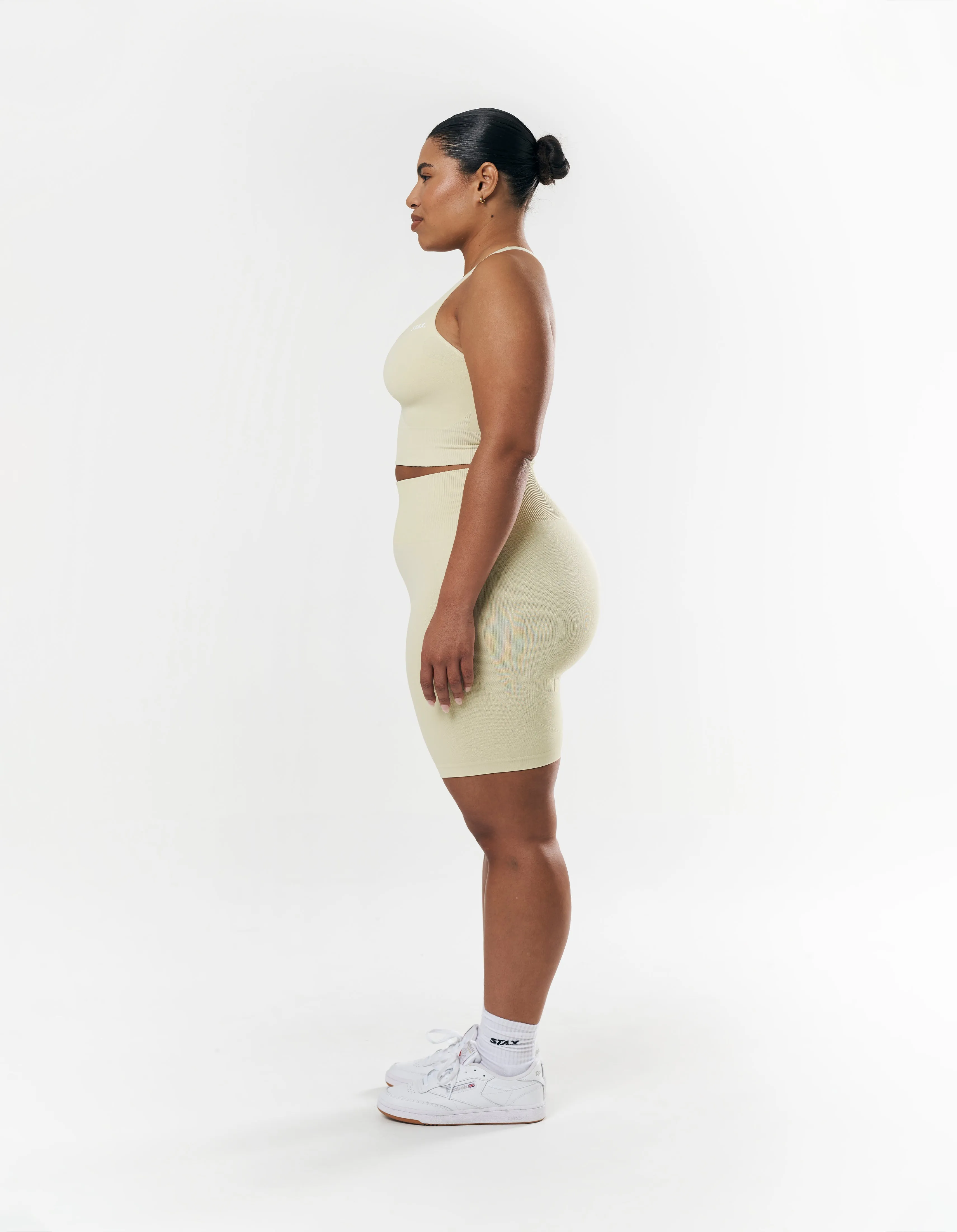Premium Seamless Midi Bike Shorts - Vanilla Essence
