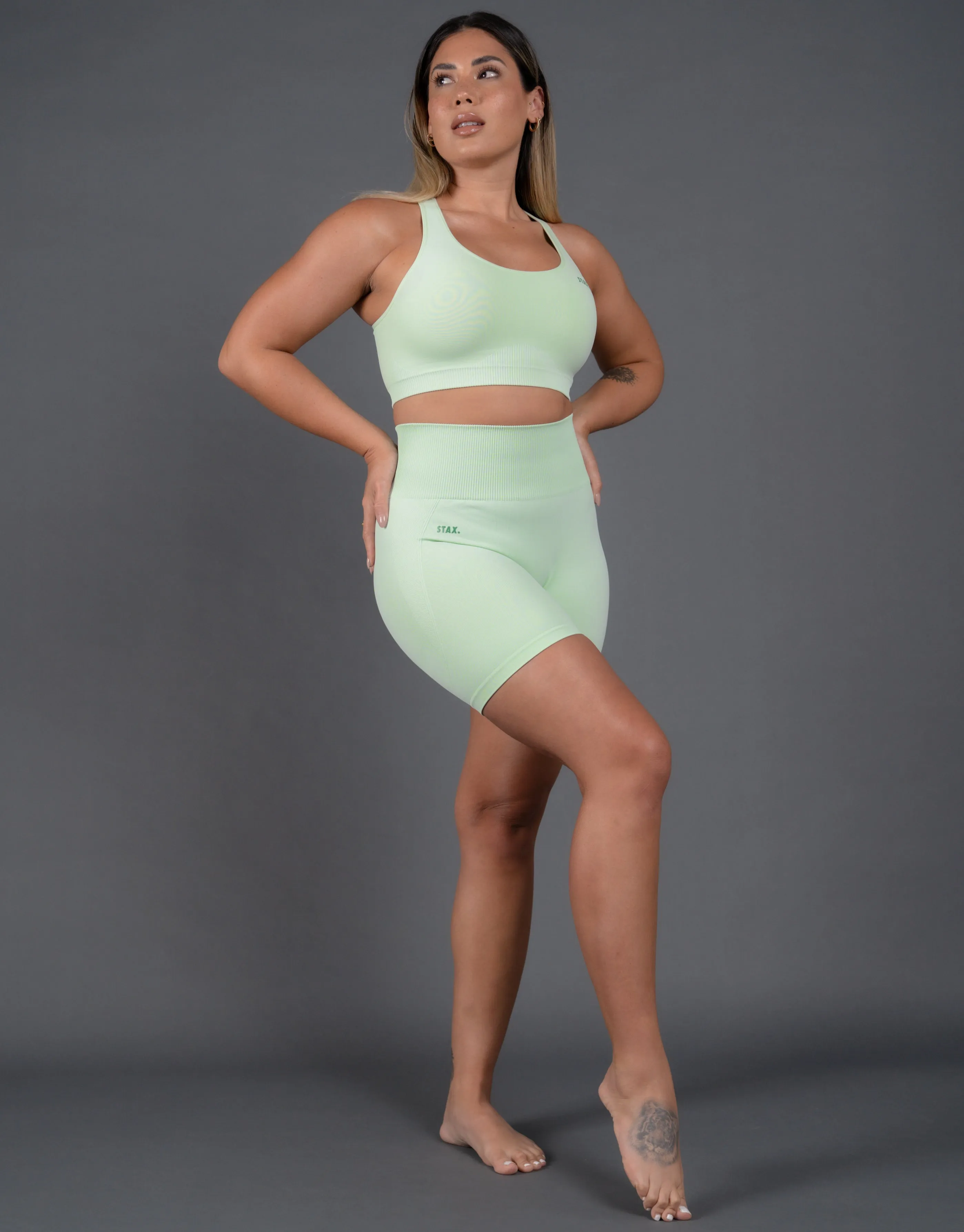 Premium Seamless V5 Racer Crop - Aurora (Sage)