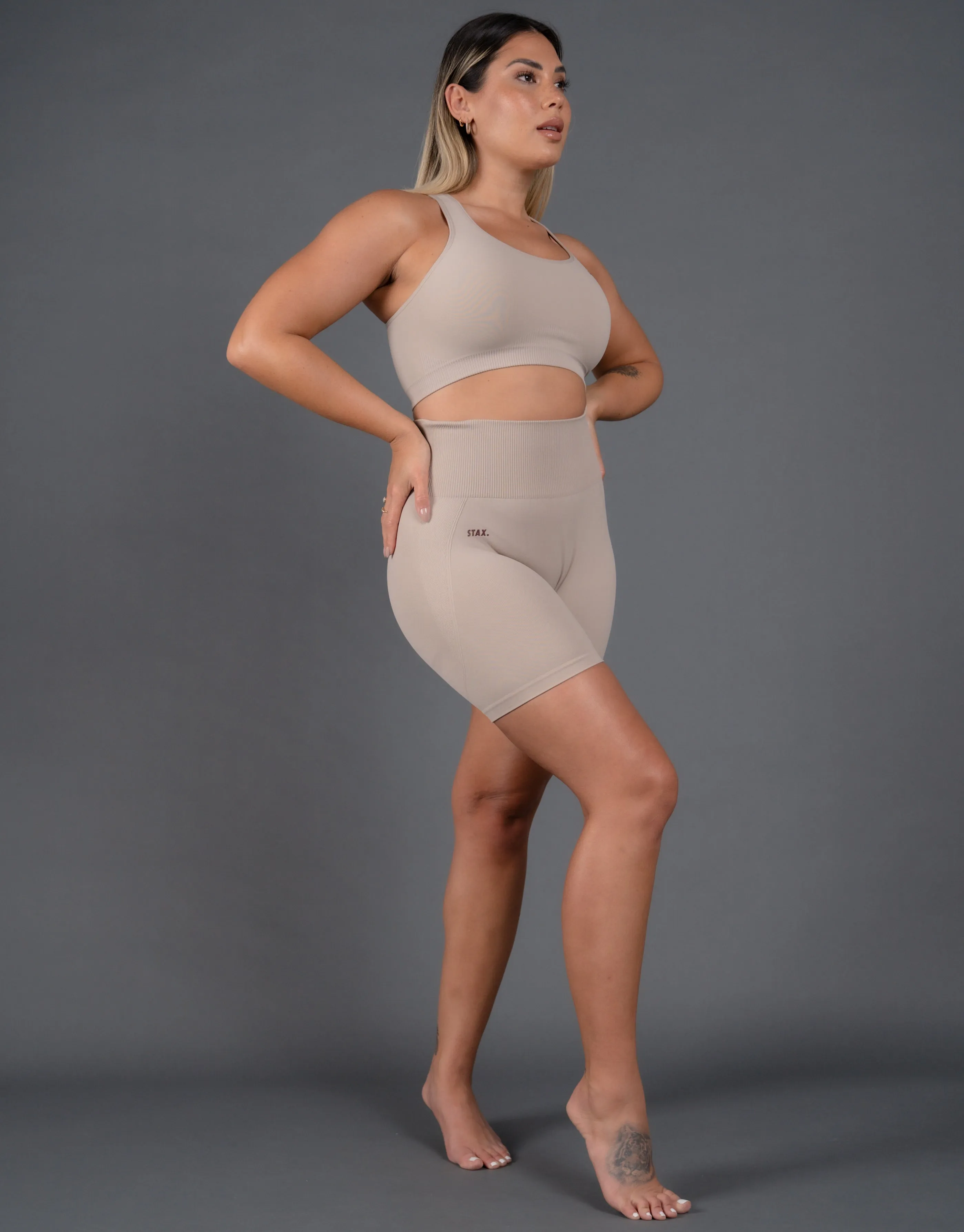 Premium Seamless V5 Racer Crop - Kepler (Beige)