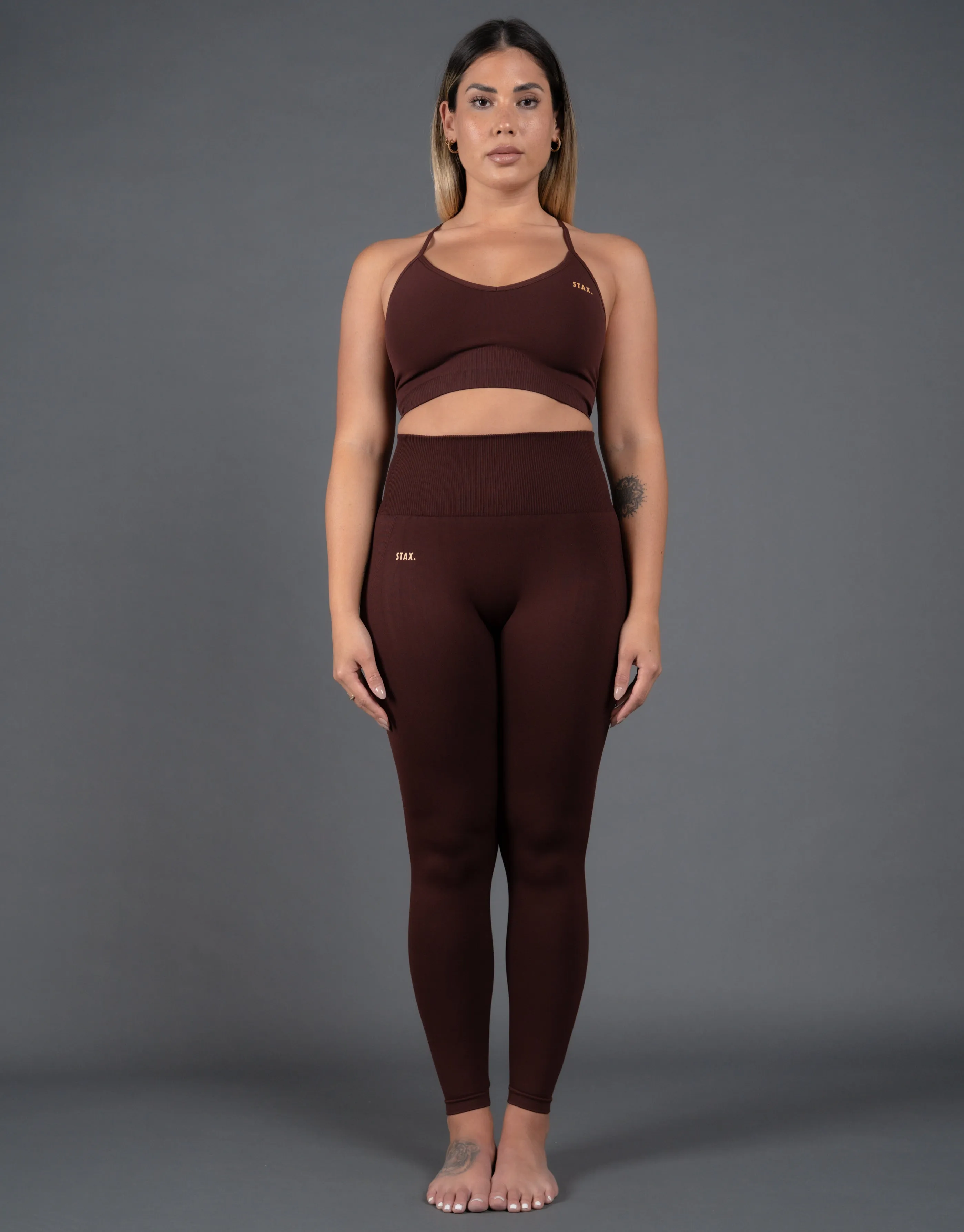 Premium Seamless V5 Strappy Crop - Gliese (Brown)