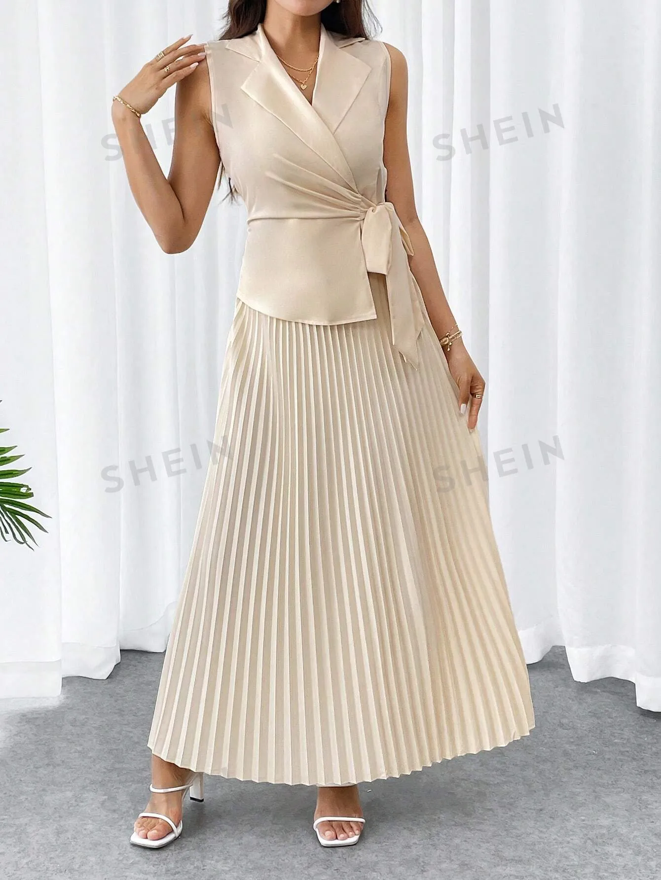 Privé Women's Summer Minimalist & Elegant Commuter Style Work/Business Khaki Wrap Belted Bow Suit Vest & Pleated Maxi Skirt