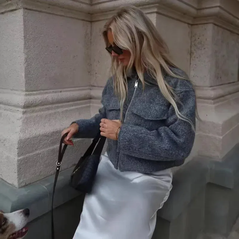 Quinn – Cropped Women’s Jacket with Modern Elegance