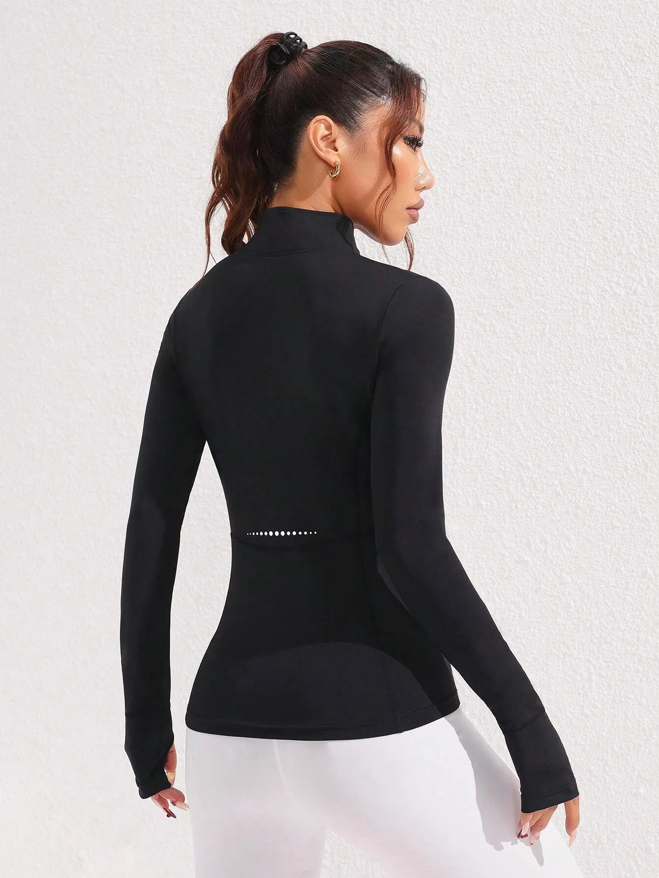 Reflective Print Stand Collar Sports Sweatshirt – Fitted, Stylish & Performance-Ready