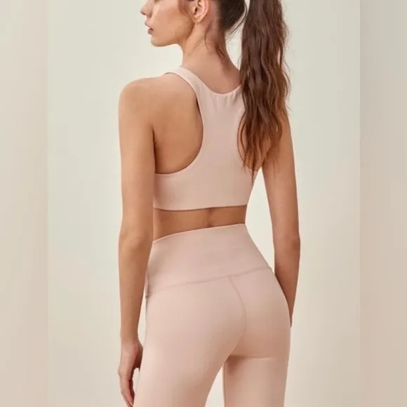 Reformation Gwen Ecomove Bra in Serenade S