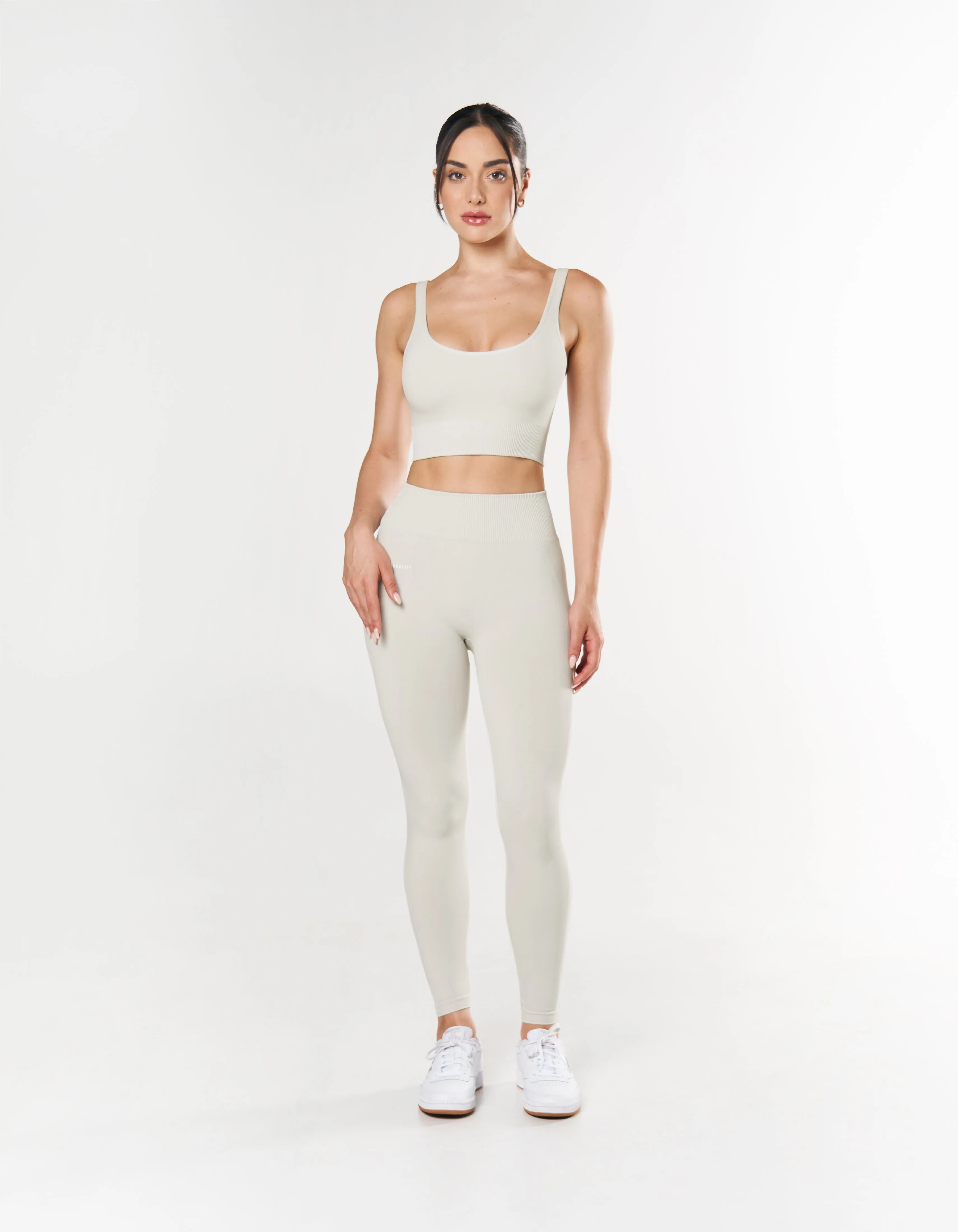Seamless Low back Crop - Dove