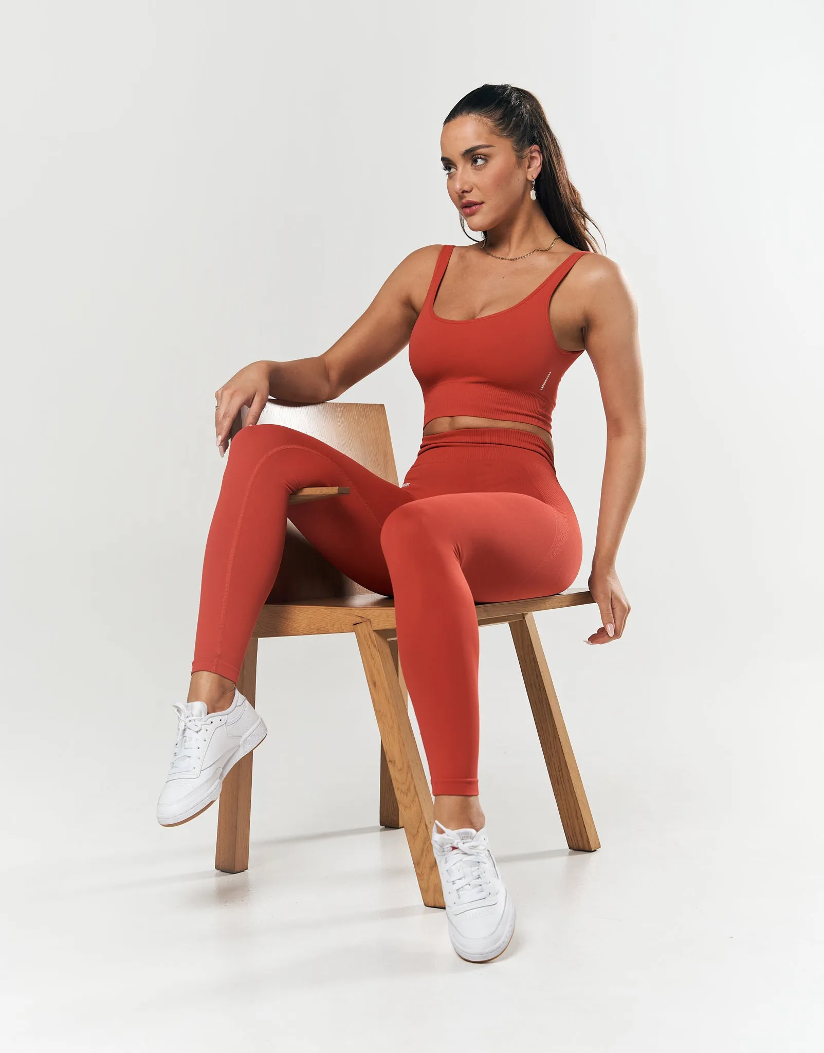 Seamless Low back Crop - Red