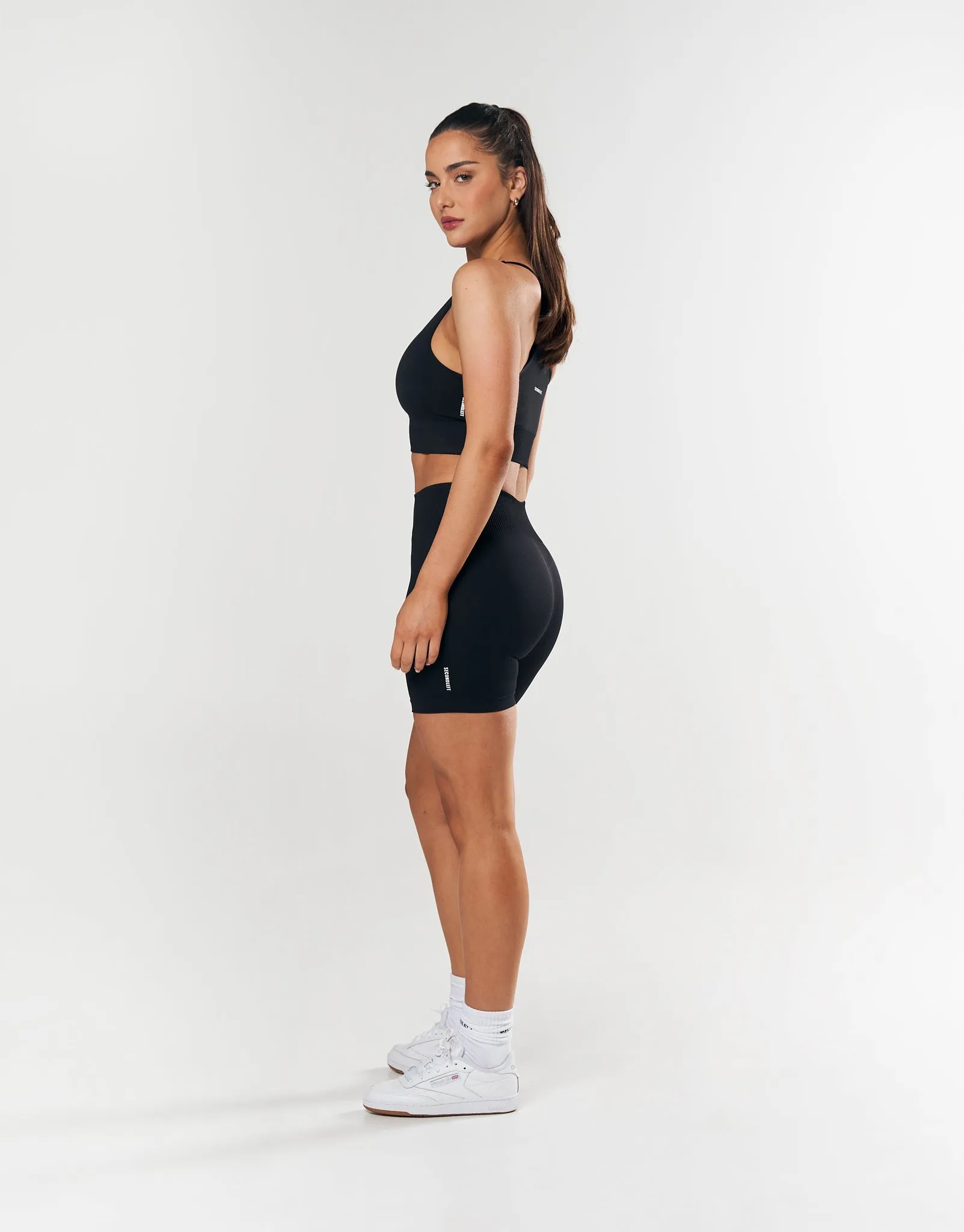 Seamless Midi Biker Shorts - Black